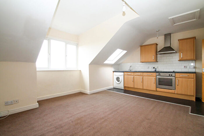 1 Bedroom Property To Rent In Stanningley Road, Armley, Leeds, LS12
