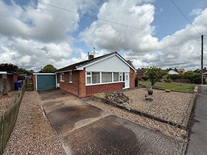 3 Bedroom Detached Bungalow For Sale In Meadow Bank Avenue, Fiskerton, LN3