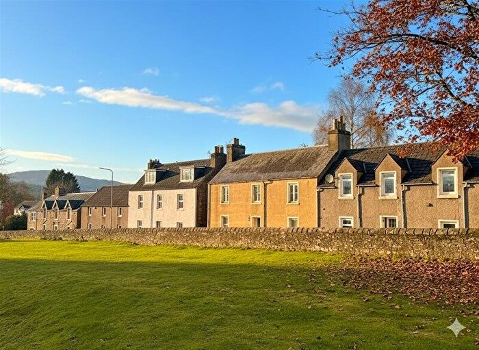 4 Bedroom Semi-Detached House For Sale In King Street, Crieff, PH7