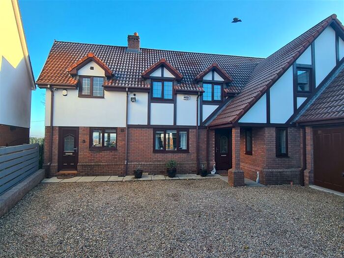 4 Bedroom House To Rent In Bala Drive, Rogerstone, Newport, NP10