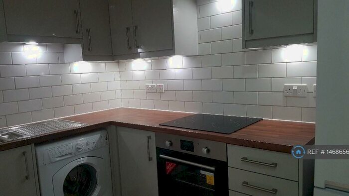 Studio To Rent In Paget Rise, London, SE18