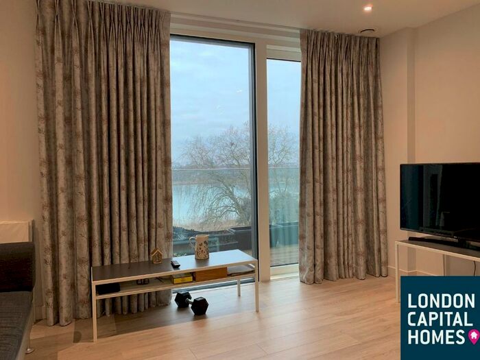 3 Bedroom Flat To Rent In Goldcrest Building, Newnton Close, N4