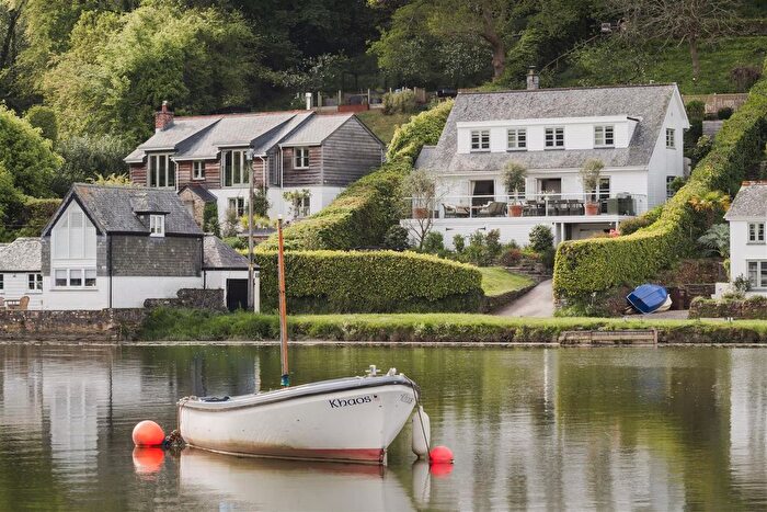 4 Bedroom Detached House For Sale In Lerryn, Lostwithiel, PL22