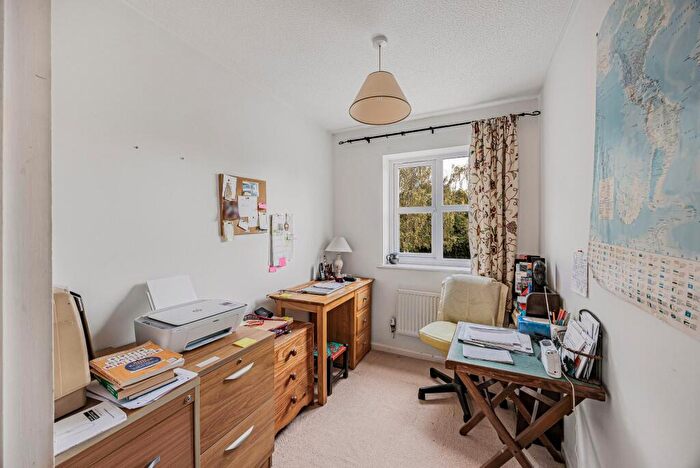 3 Bedroom Semi-Detached House For Sale In Braybrooke Close, Tetbury, GL8