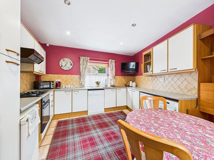 2 Bedroom Detached Bungalow For Sale In Marsh End, Howden, DN14