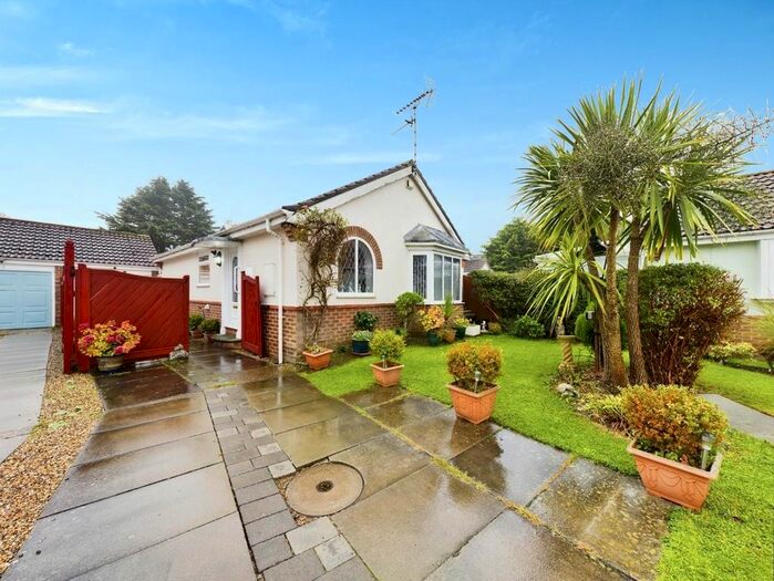 2 Bedroom Detached Bungalow For Sale In Sandsacre Avenue, Bridlington, YO16