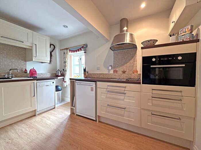 1 Bedroom Flat For Sale In Mill Street, Sidmouth, EX10