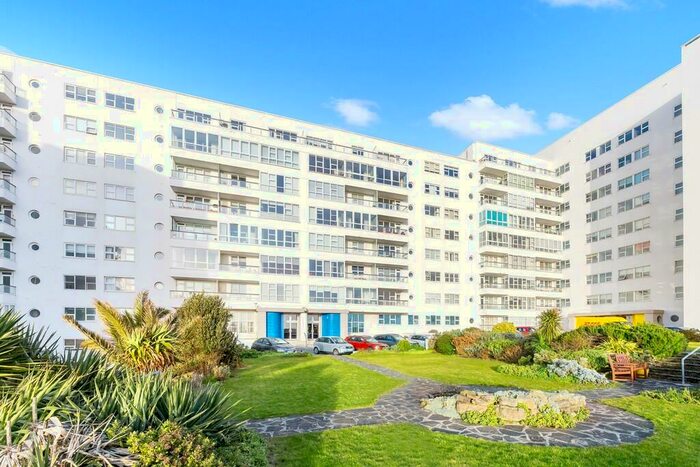 2 Bedroom Apartment To Rent In Marine Gate, Marine Drive, BN2