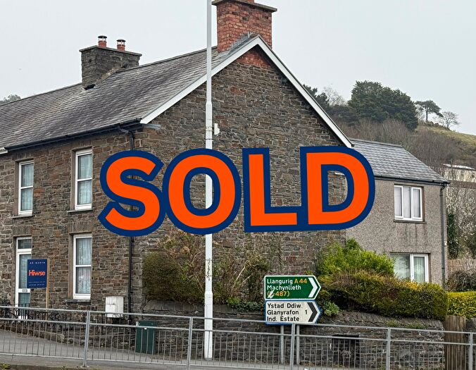 4 Bedroom Semi Detached House For Sale In Llanbadarn Fawr, Aberystwyth, SY23