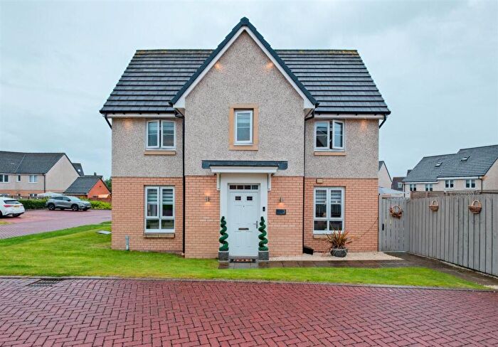3 Bedroom Semi-Detached House For Sale In Budgett Brae, Motherwell, ML1