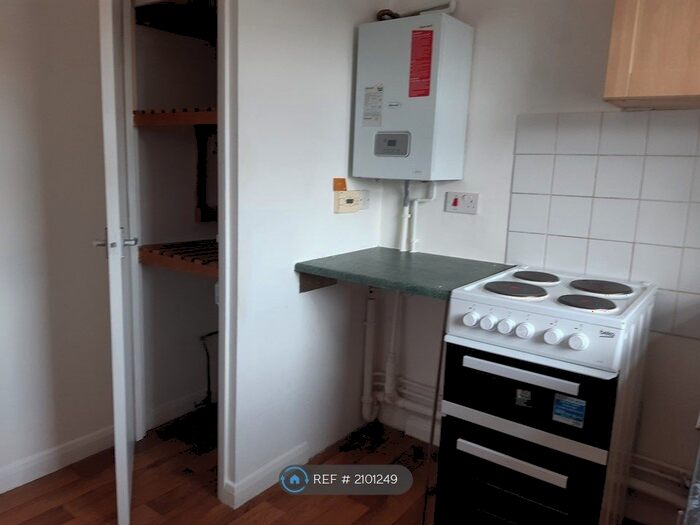 1 Bedroom Flat To Rent In Ashcombe Court, Weston-Super-Mare, BS23