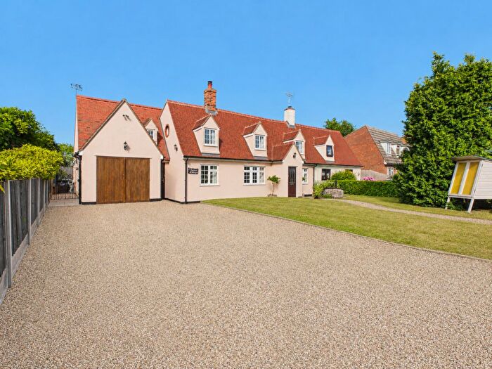 4 Bedroom Semi-Detached House For Sale In Bradfield Road, Wix, Manningtree, CO11