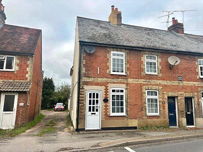 2 Bedroom End Of Terrace House To Rent In The Street, Wrecclesham, Farnham, Surrey, GU10