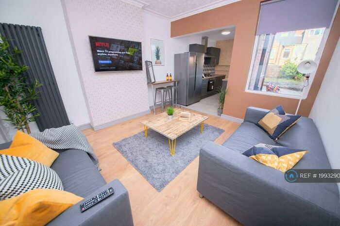 5 Bedroom Terraced House To Rent In Cemetery Avenue, Sheffield, S11