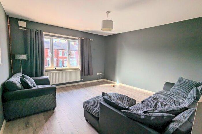 2 Bedroom Flat To Rent In North Road, Darlington, DL1