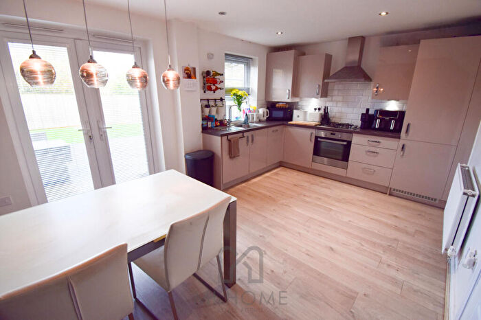 3 Bedroom Semi-Detached House For Sale In Wood Close, Kirkham, Preston, PR4