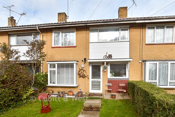 3 Bedroom Terraced House For Sale In Wakehurst Drive, Southgate, Crawley, West Sussex, RH10