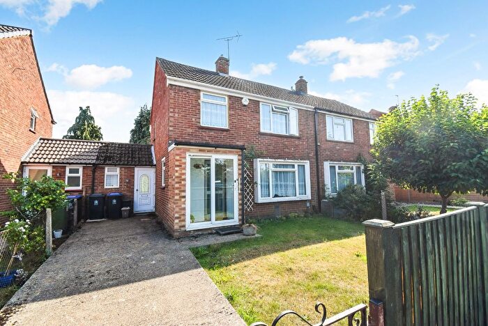 3 Bedroom Semi-Detached House For Sale In Wyndham Crescent, Burnham, Buckinghamshire, SL1