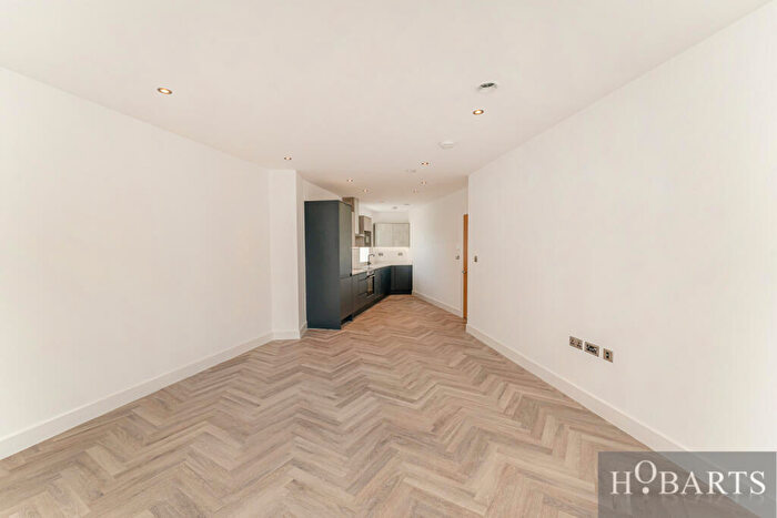 2 Bedroom Flat For Sale In Flat, Eastern Escape House, Dagmar Road, N4