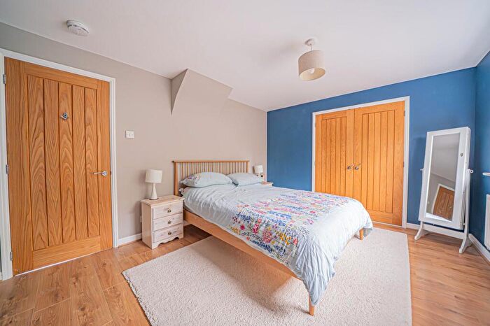 5 Bedroom Detached House For Sale In Lapwing Drive, Hampton-In-Arden, B92