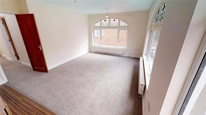 1 Bedroom Maisonette To Rent In Wyndham Street, Aldershot, GU12