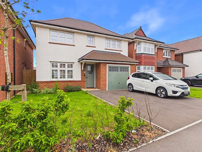 3 Bedroom Detached House To Rent In Roman Avenue, Nuneaton, CV11