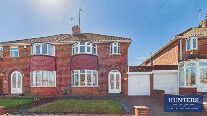 3 Bedroom Semi Detached House For Sale In Dovedale Road, Seaburn Dene, Sunderland, SR6