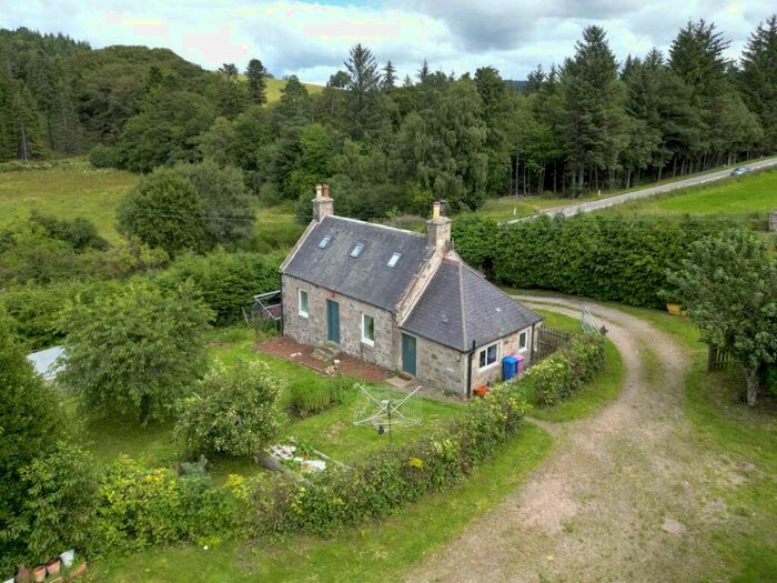 Houses for sale in Aberlour, AB38, Moray