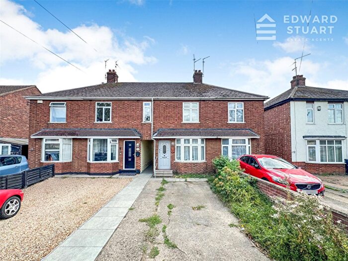 3 Bedroom Terraced House For Sale In Oxney Road, Peterborough, Cambridgeshire, PE1