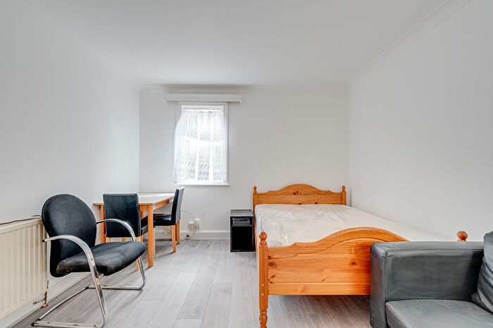 1 Bedroom Flat To Rent In Dean Road, Willesden Green, London, NW2