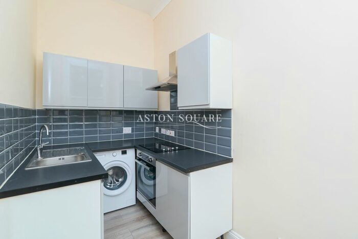 1 Bedroom Flat To Rent In Coleman Road, London, SE5