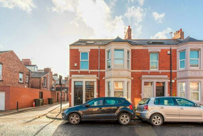 3 Bedroom Apartment To Rent In Tavistock Road, Jesmond, Newcastle Upon Tyne, NE2