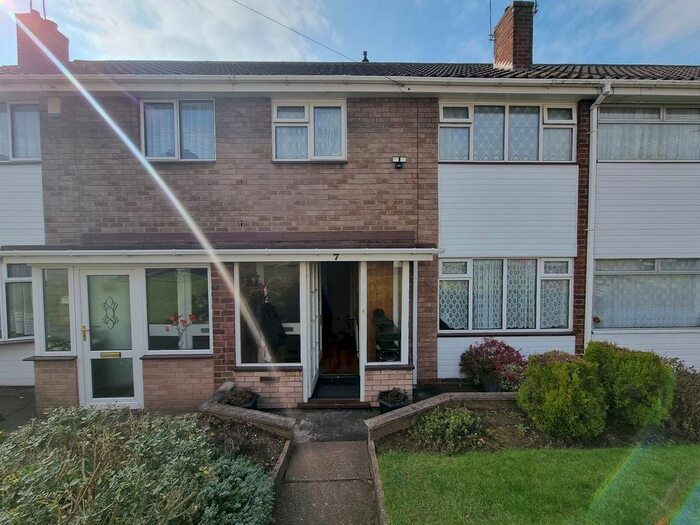3 Bedroom Terraced House To Rent In Rowley View, West Bromwich, B70