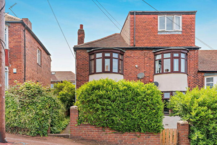 2 Bedroom Flat For Sale In Clyde Street, Gateshead, NE8