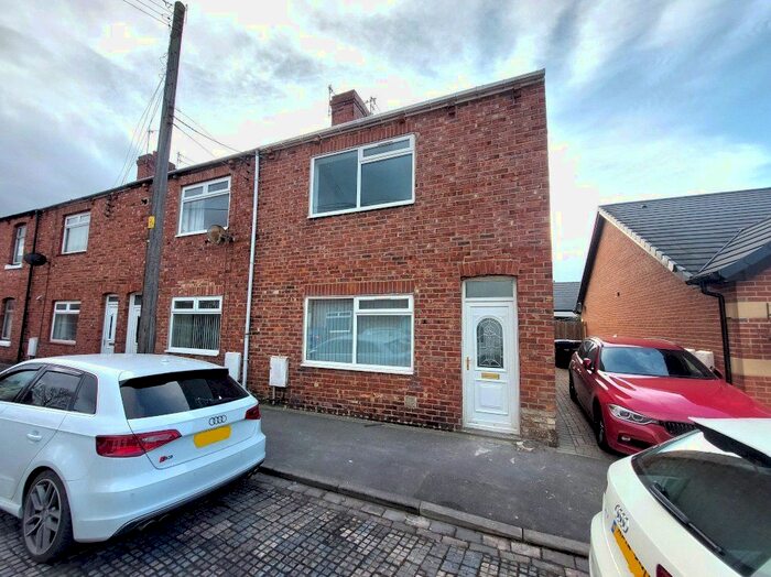 2 Bedroom End Of Terrace House To Rent In Pine Street, Langley Park, County Durham, DH7