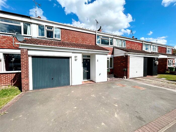 3 Bedroom Terraced House For Sale In Leicester Crescent, Atherstone, Warwickshire, CV9