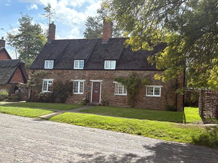 2 Bedroom Detached House For Sale In Main Street, Ashby St Ledgers, Northamptonshire, CV23