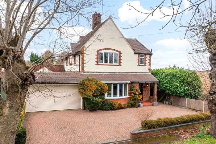 5 Bedroom Detached House For Sale In Watton Road, Knebworth, Hertfordshire, SG3