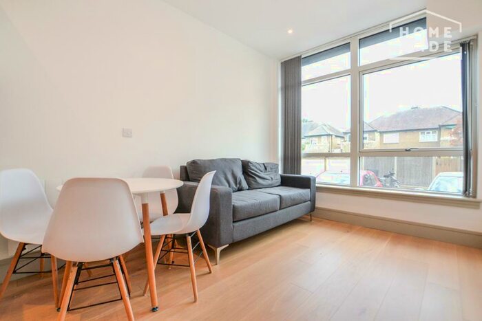 2 Bedroom Apartment To Rent In Broad House, Harrow, HA2