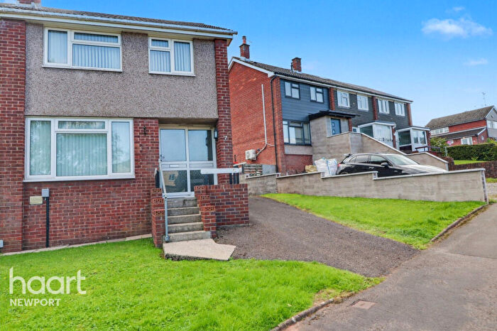 3 Bedroom Semi-Detached House For Sale In Fern Rise, Newport, NP20