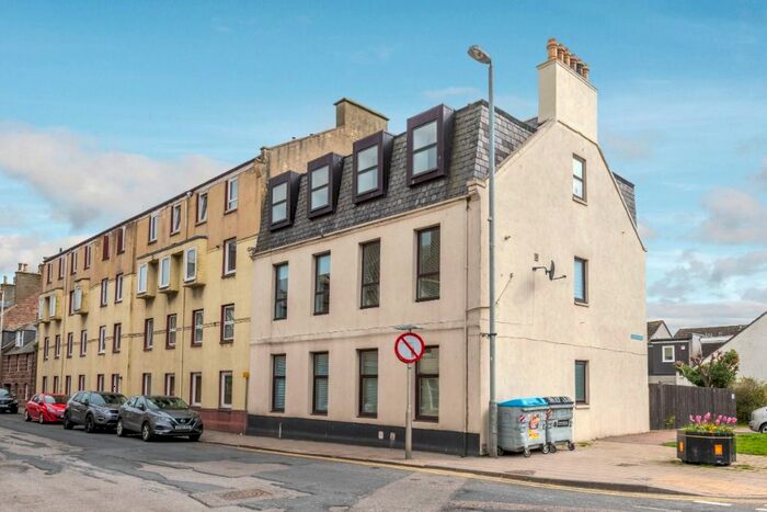 2 Bedroom Flat To Rent In Salmon Lane, Stonehaven, Aberdeenshire, AB39