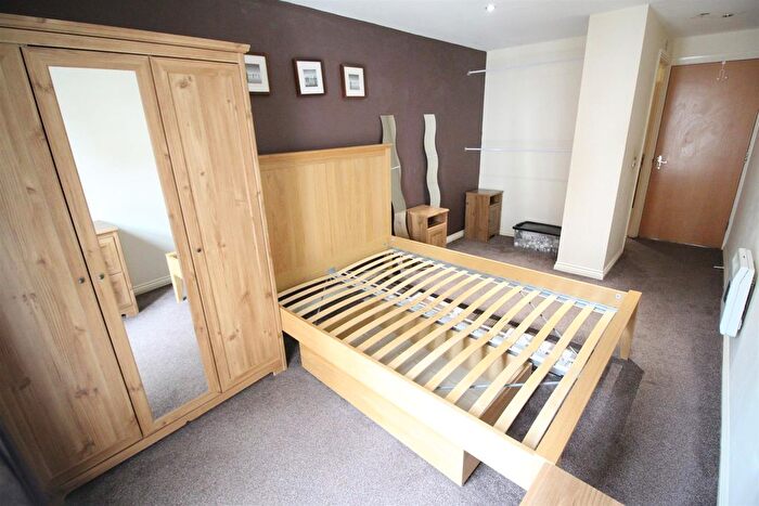1 Bedroom Flat To Rent In Curzon Place, Quayside, Gateshead, NE8