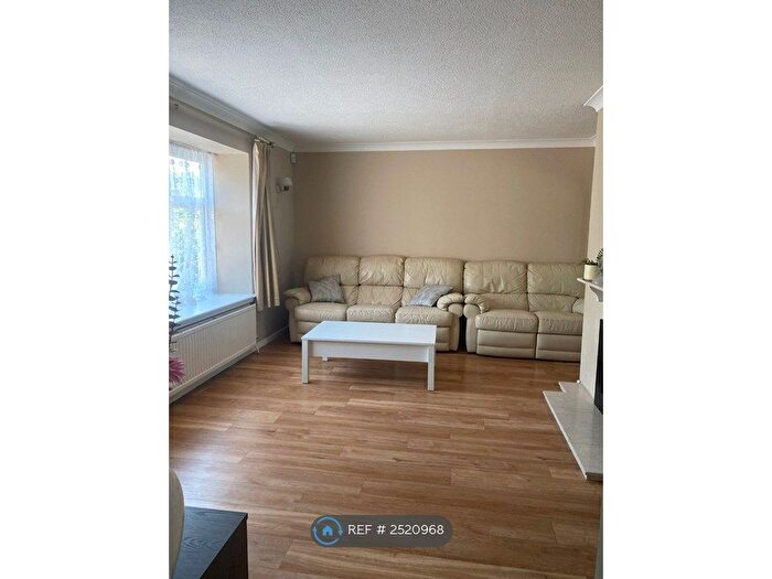 4 Bedroom Semi-Detached House To Rent In Greystoke Road, Cambridge, CB1