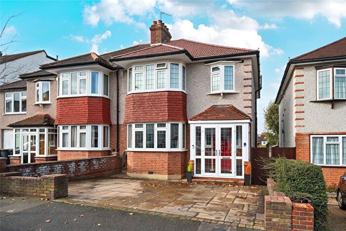 3 Bedroom Semi Detached House For Sale In Sherwood Way, West Wickham, BR4