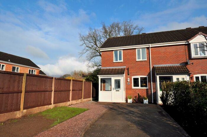 2 Bedroom House To Rent In Glenorchy Close, Holmes Chapel, CW4