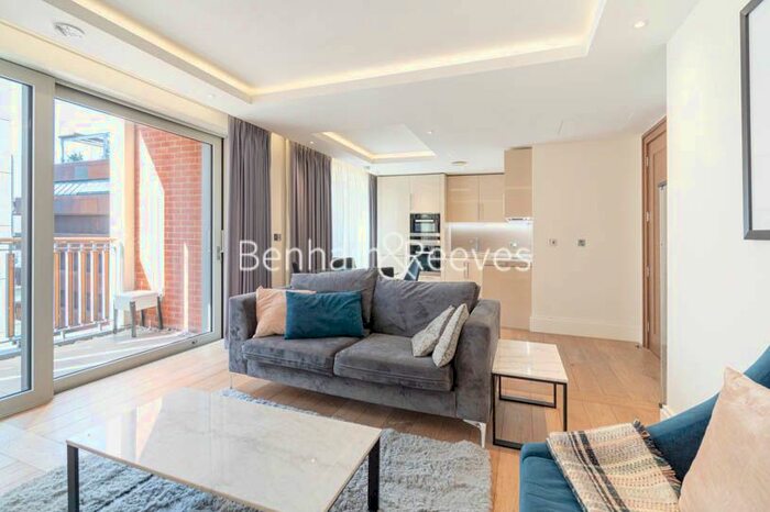 2 Bedroom Flat To Rent In Temple House, Strand, Arundel Street, WC2R