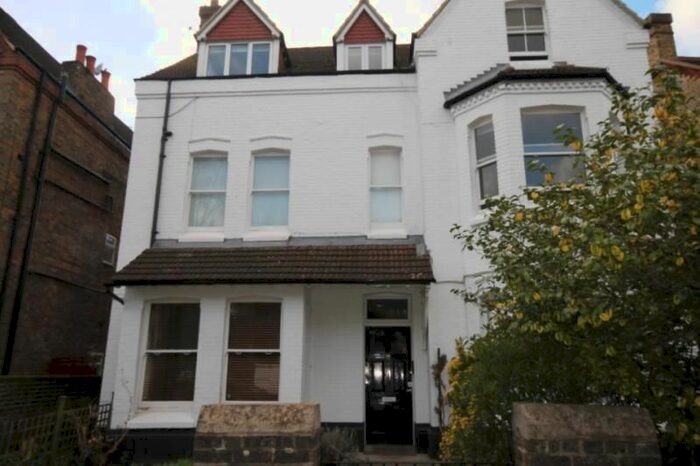 1 Bedroom Flat To Rent In Grange Park, Ealing, London, W5