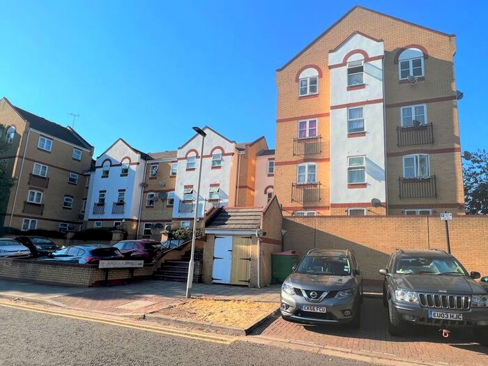 1 Bedroom Flat To Rent In Angelica Drive, London, E6
