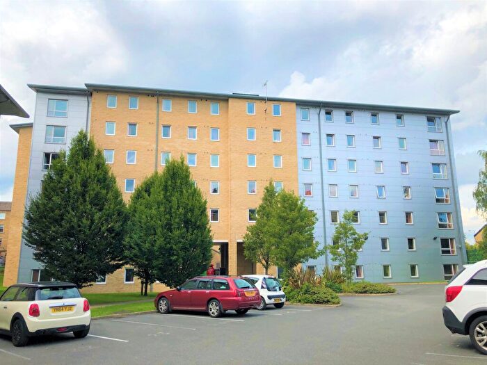 Studio To Rent In Great Horton Road, Bradford, BD7