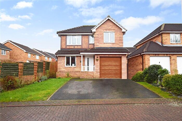 4 Bedroom Detached House For Sale In Swinnow Green, Pudsey, West Yorkshire, LS28